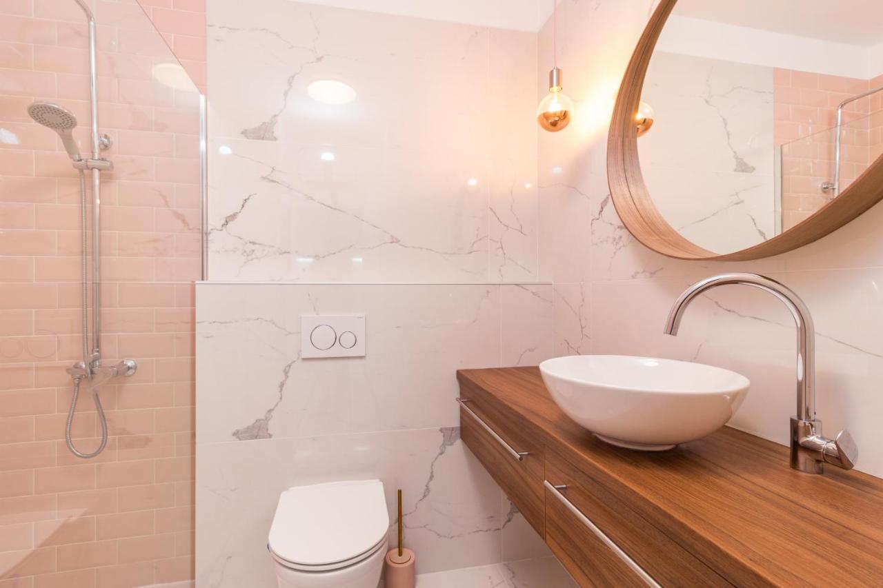 Top Floor Modern Apartment With Incredible Views Пула Экстерьер фото